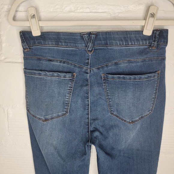 Democracy Ab Technology Women's Size 6 Jeans Raw Hem - Picture 4 of 8